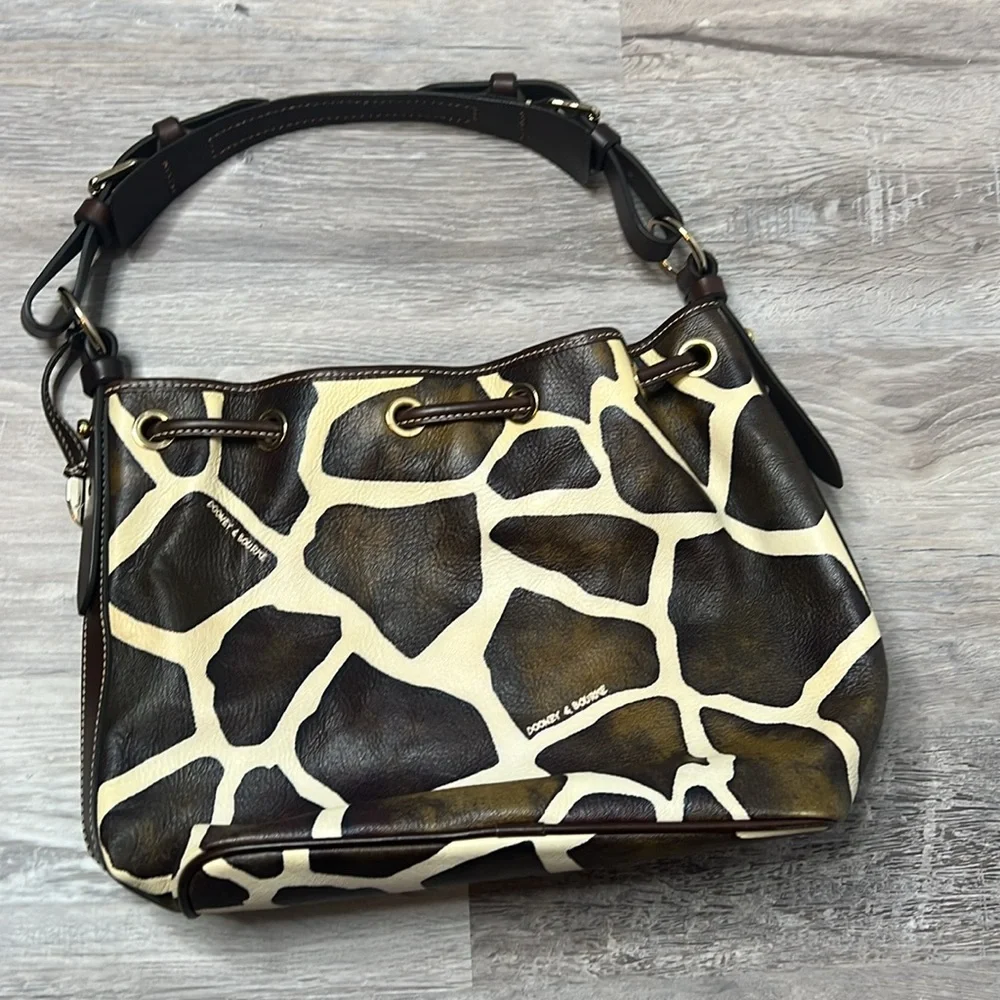 Dooney & Bourke Leather Bucket Giraffe Print Shoulder bag